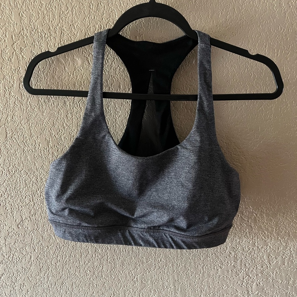 Lululemon Bundle: Tanks & Sports Bra - Perfect for Yoga & Training - Picture 4 of 13